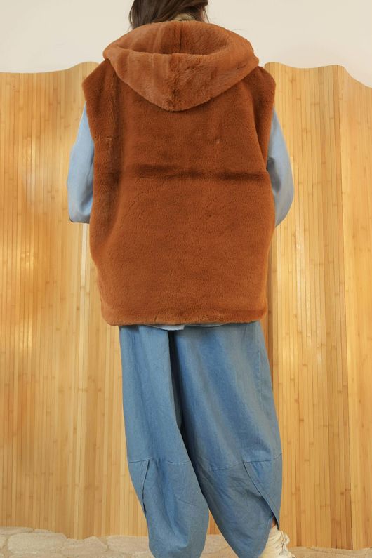 Mara Luxury Faux Fur Hooded Gilet Classic Tan